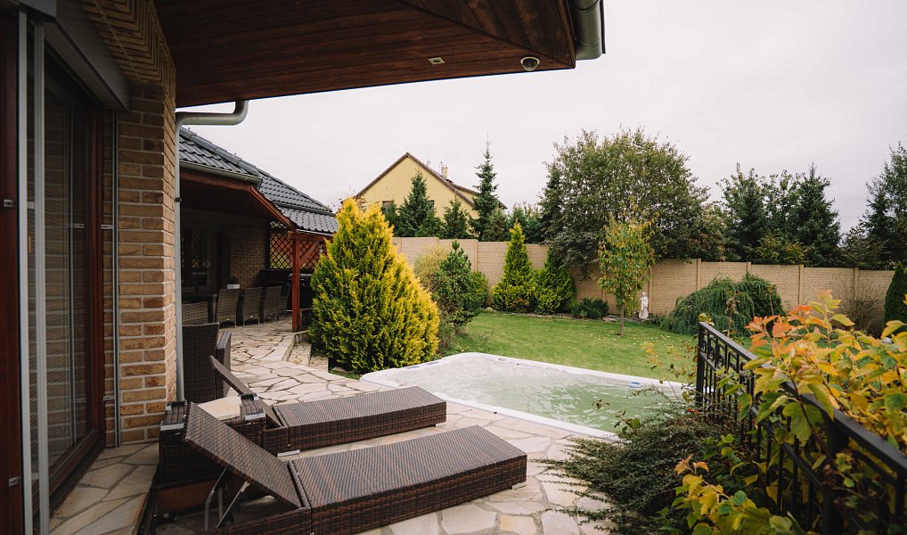 Prodej domu 200 m² s pozemkem 1 444 m², Ondřejov – náhled fotky 2
