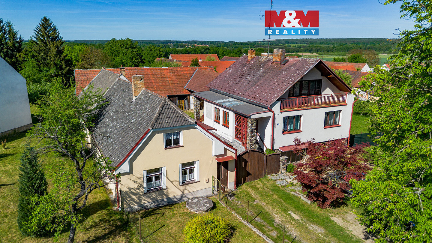 Prodej domu 220 m² s pozemkem 3 838 m²