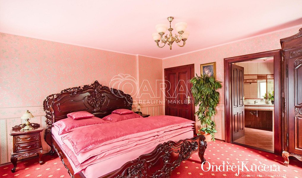 Prodej ubytovacího objektu 832 m², Hřensko – náhled fotky 27