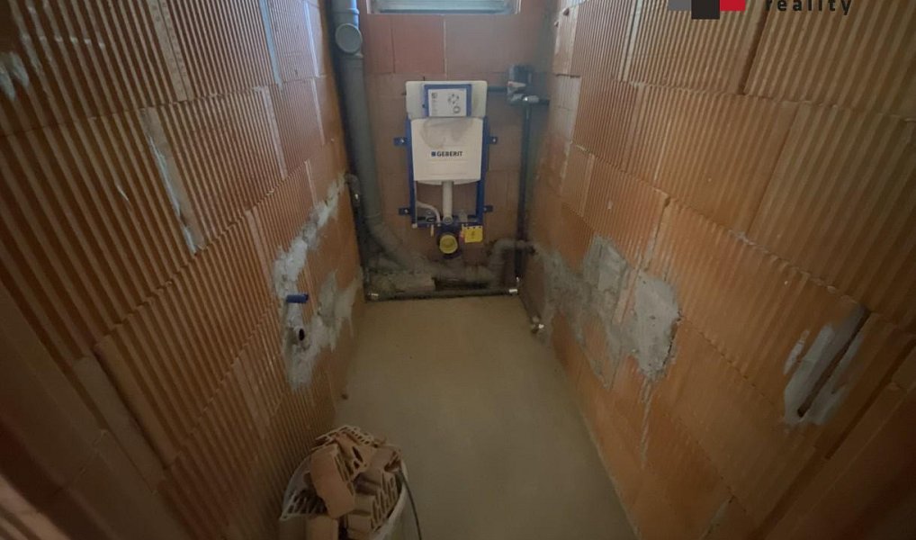 Prodej domu 150 m² s pozemkem 1 366 m², Bělá – náhled fotky 15