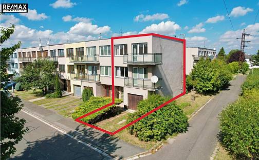 Prodej domu 152 m² s pozemkem 187 m², Jabloňová, Hradec Králové - Svobodné Dvory