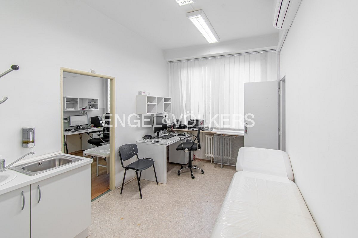 Pronájem komerčního objektu (jiného typu) 36 m² – fotografie 3