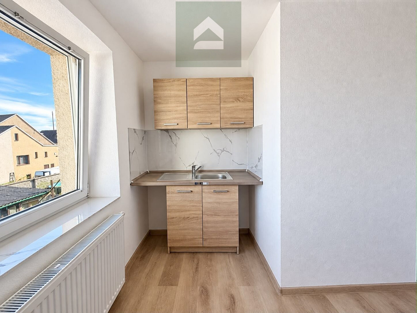 Pronájem bytu 1+1 32 m² – fotografie 4