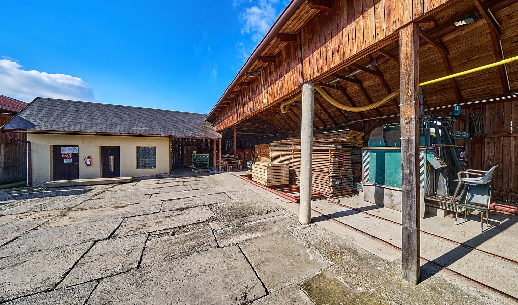 Prodej výrobních prostor 19 535 m², Seletice – náhled fotky 8