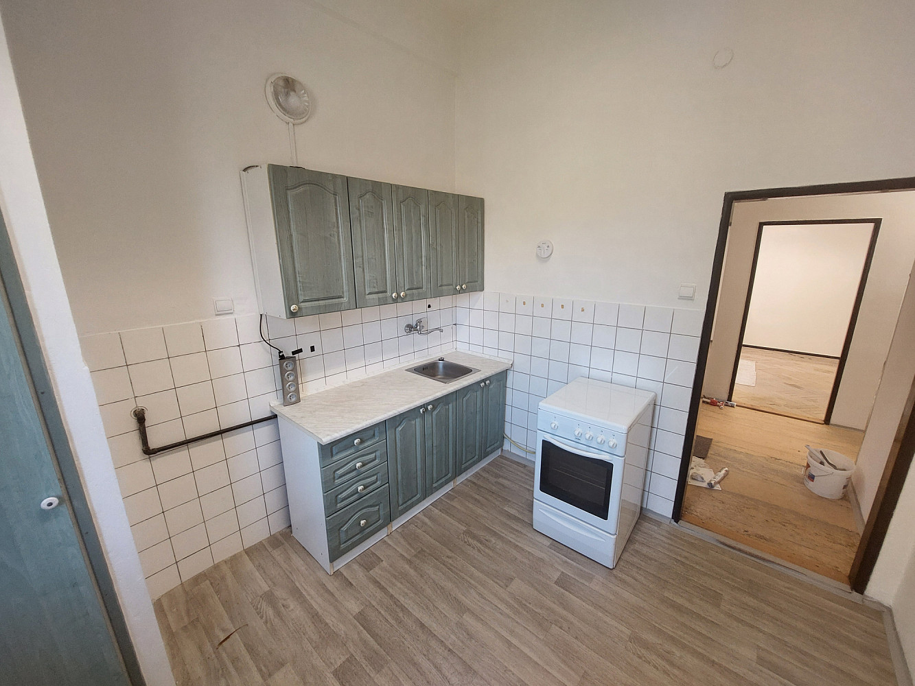 Pronájem kancelářského celku 83 m² Havířov – pohled 2