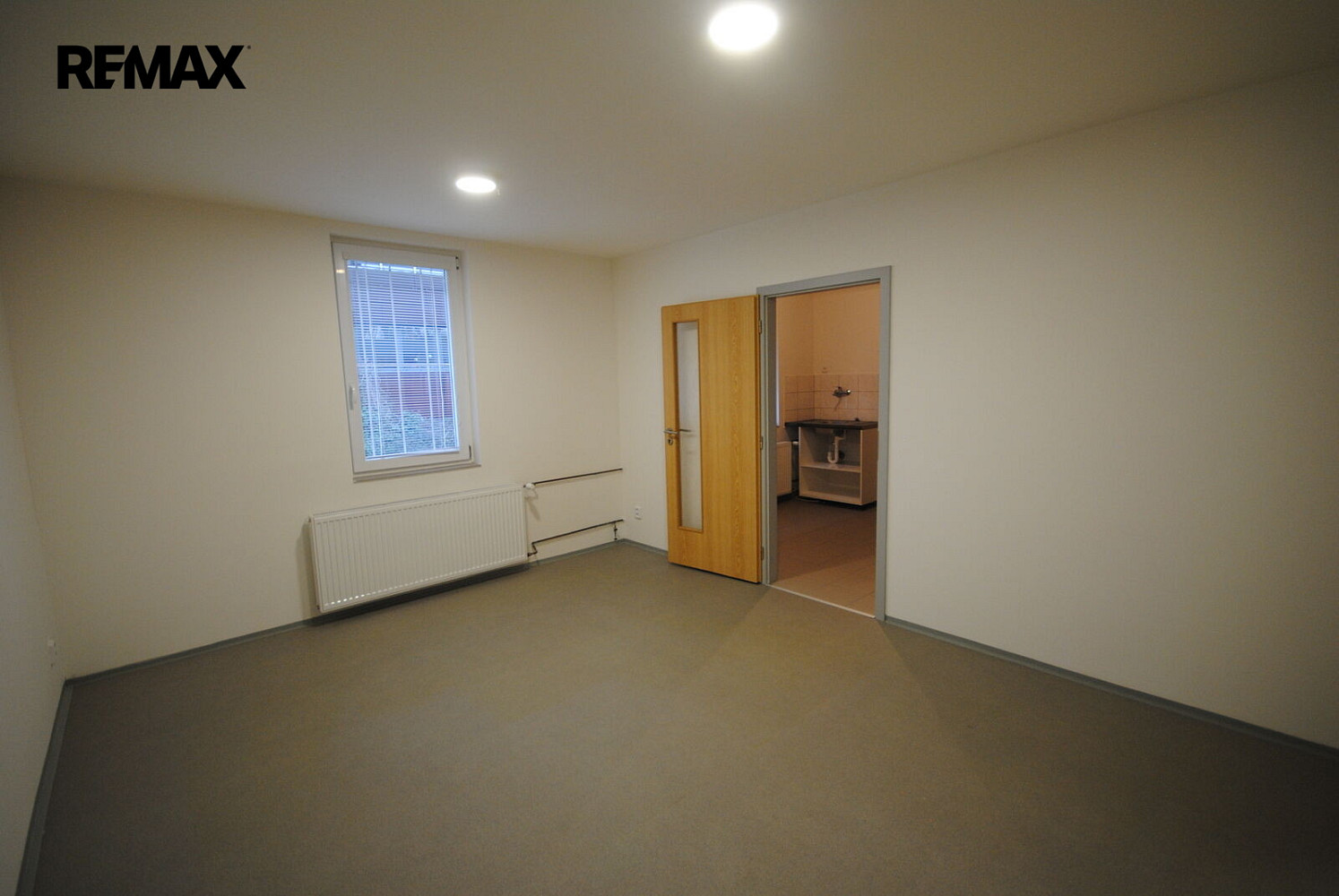 Prodej kanceláře 226 m² – fotografie 5