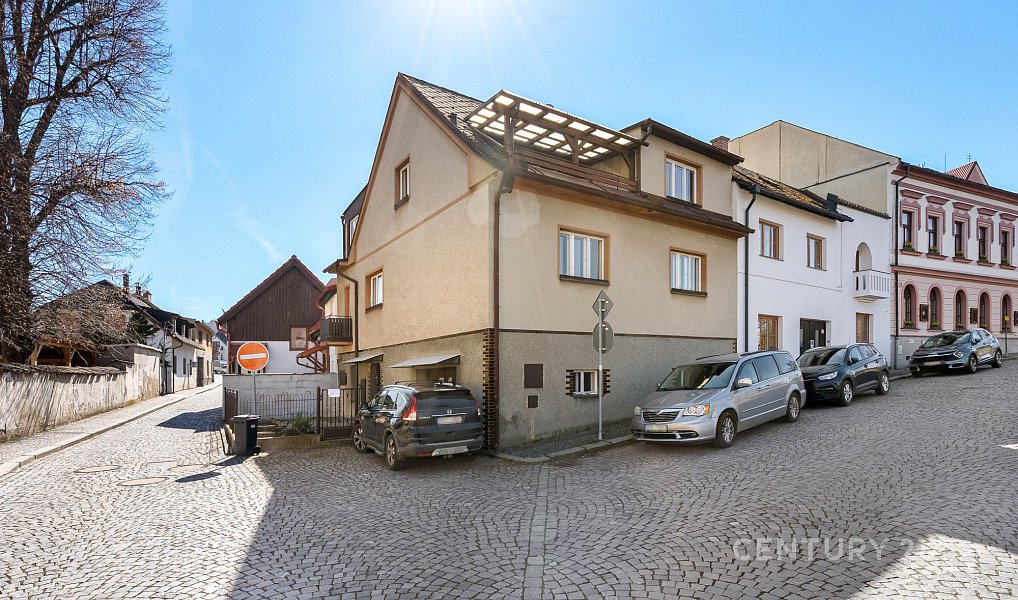 Prodej domu 285 m² s pozemkem 136 m², Sušice – náhled fotky 24