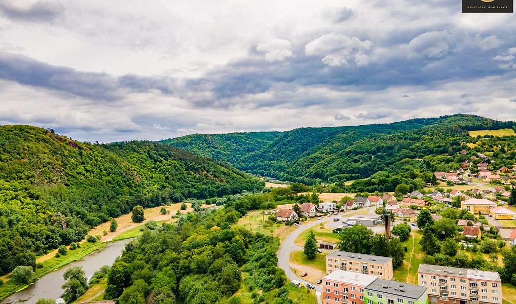 Prodej domu 300 m² s pozemkem 5 769 m², Roztoky – náhled fotky 7
