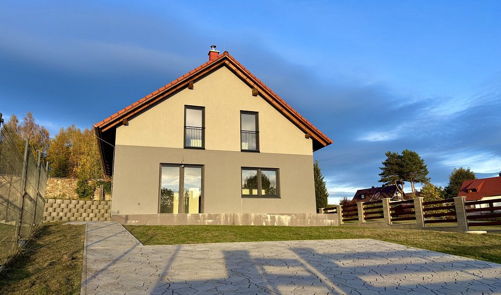 Prodej domu 152 m² s pozemkem 650 m², Horní Planá – náhled fotky 4