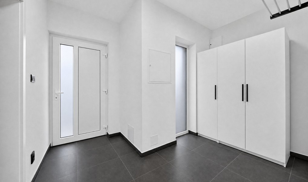 Prodej domu 114 m² s pozemkem 348 m², Stochov – náhled fotky 14