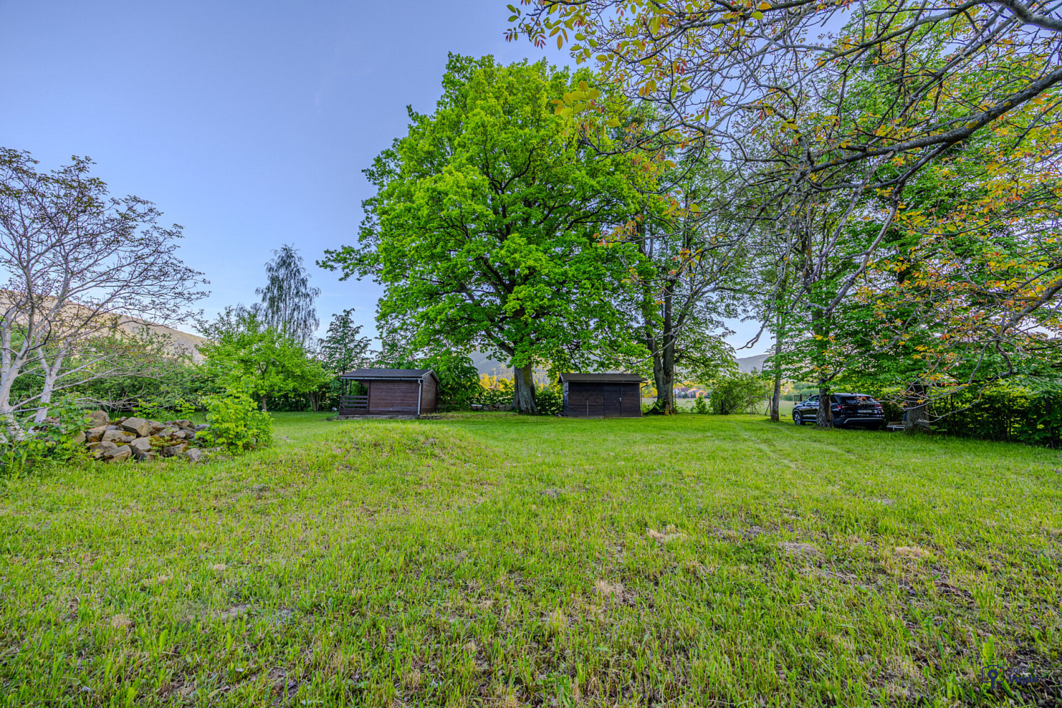 Prodej stavebního pozemku 2 092 m² – fotografie 5
