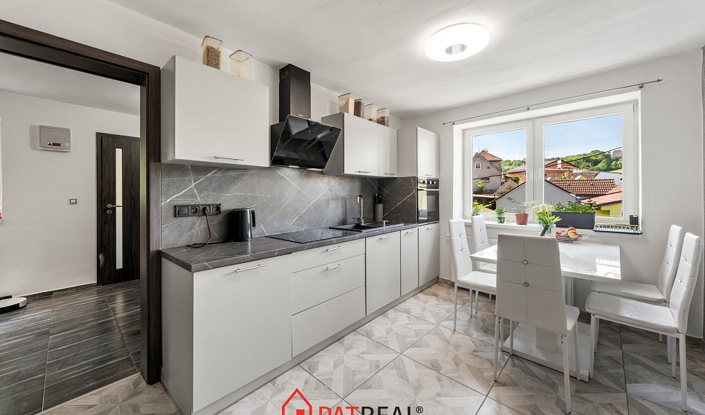 Prodej domu 177 m² s pozemkem 187 m², Rousínov – náhled fotky 3