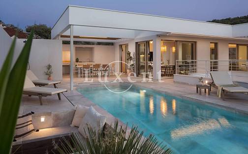 Prodej domu 230 m² s pozemkem 727 m², Rogoznica, Chorvatsko