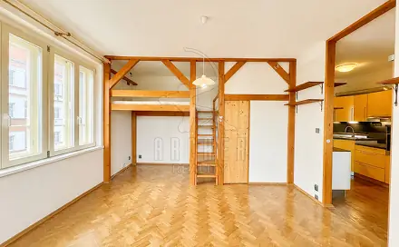 Prodej bytu 1+1 53 m², Hartigova, Praha 3 - Žižkov