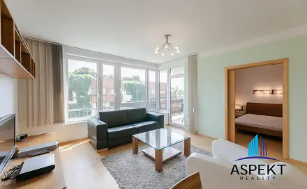 Pronájem bytu 2+kk 65 m², Nad Okrouhlíkem, Praha 8 - Libeň