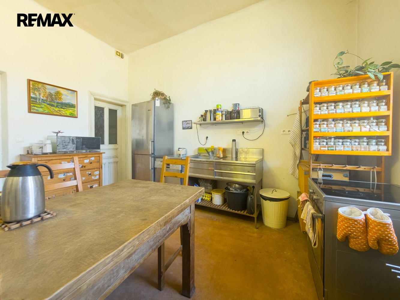 Prodej nájemního domu, činžáku 441 m² — photo 2