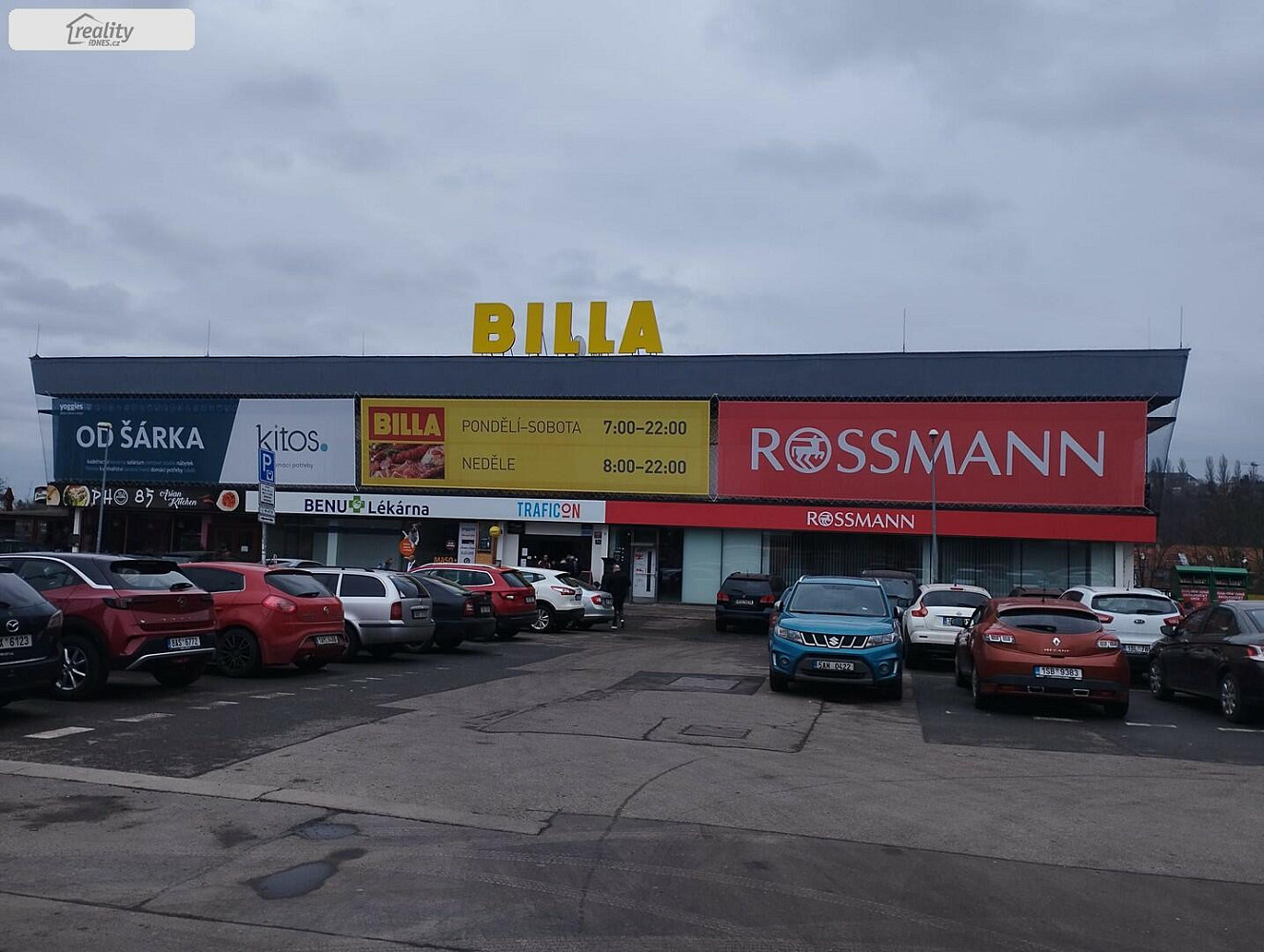 Pronájem obchodních prostor 320 m²