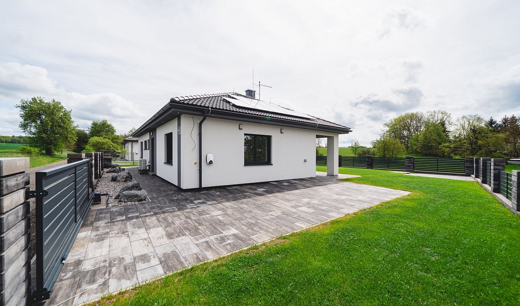 Prodej domu 120 m² s pozemkem 551 m², Líšťany – náhled fotky 5