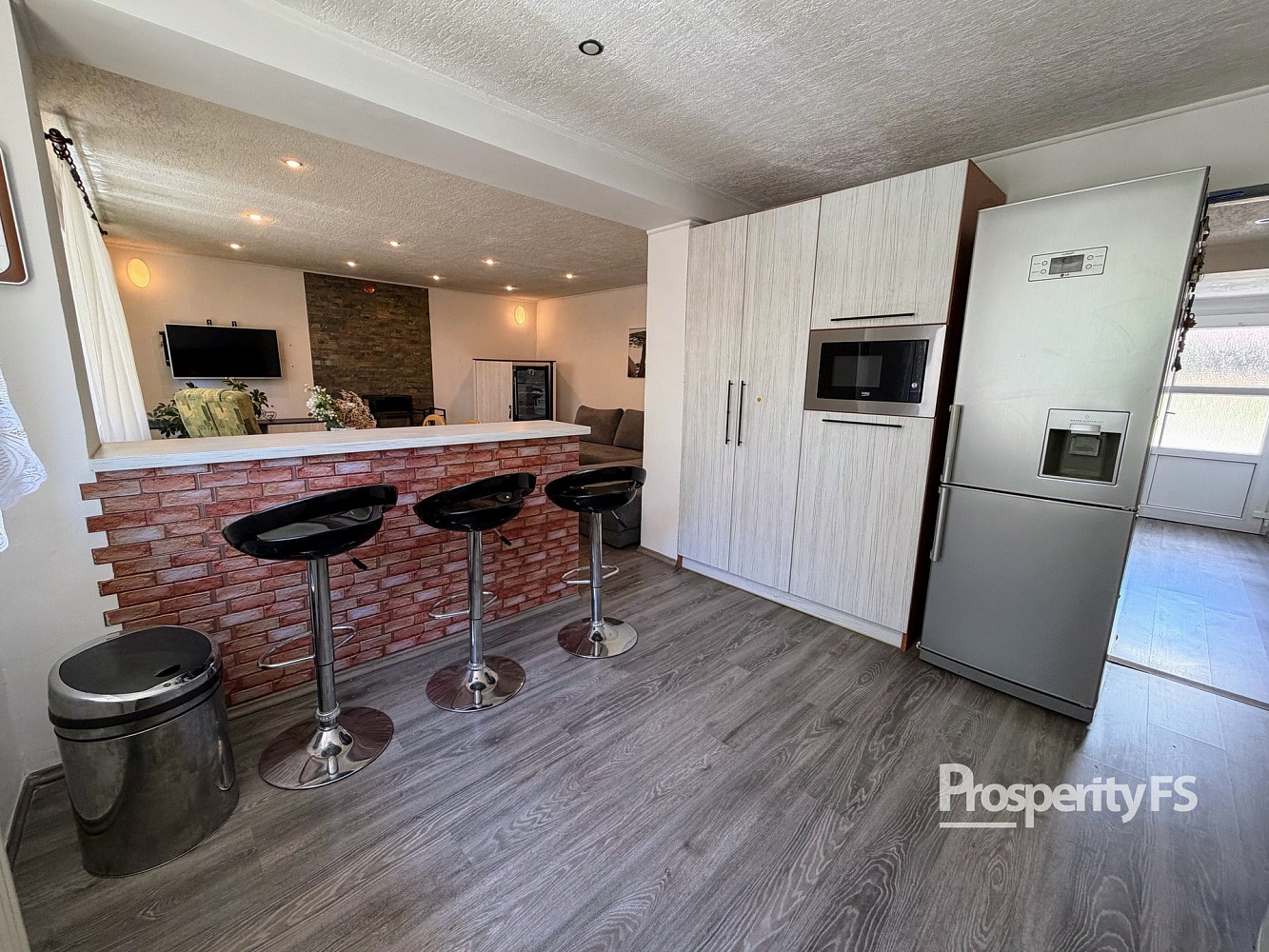 Pronájem domu 109 m² s pozemkem 938 m² — photo 2