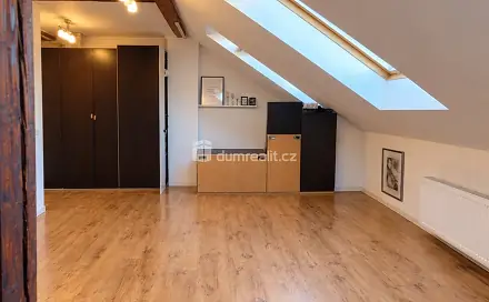 Pronájem bytu 1+kk 34 m², Lidická, Praha 5 - Smíchov