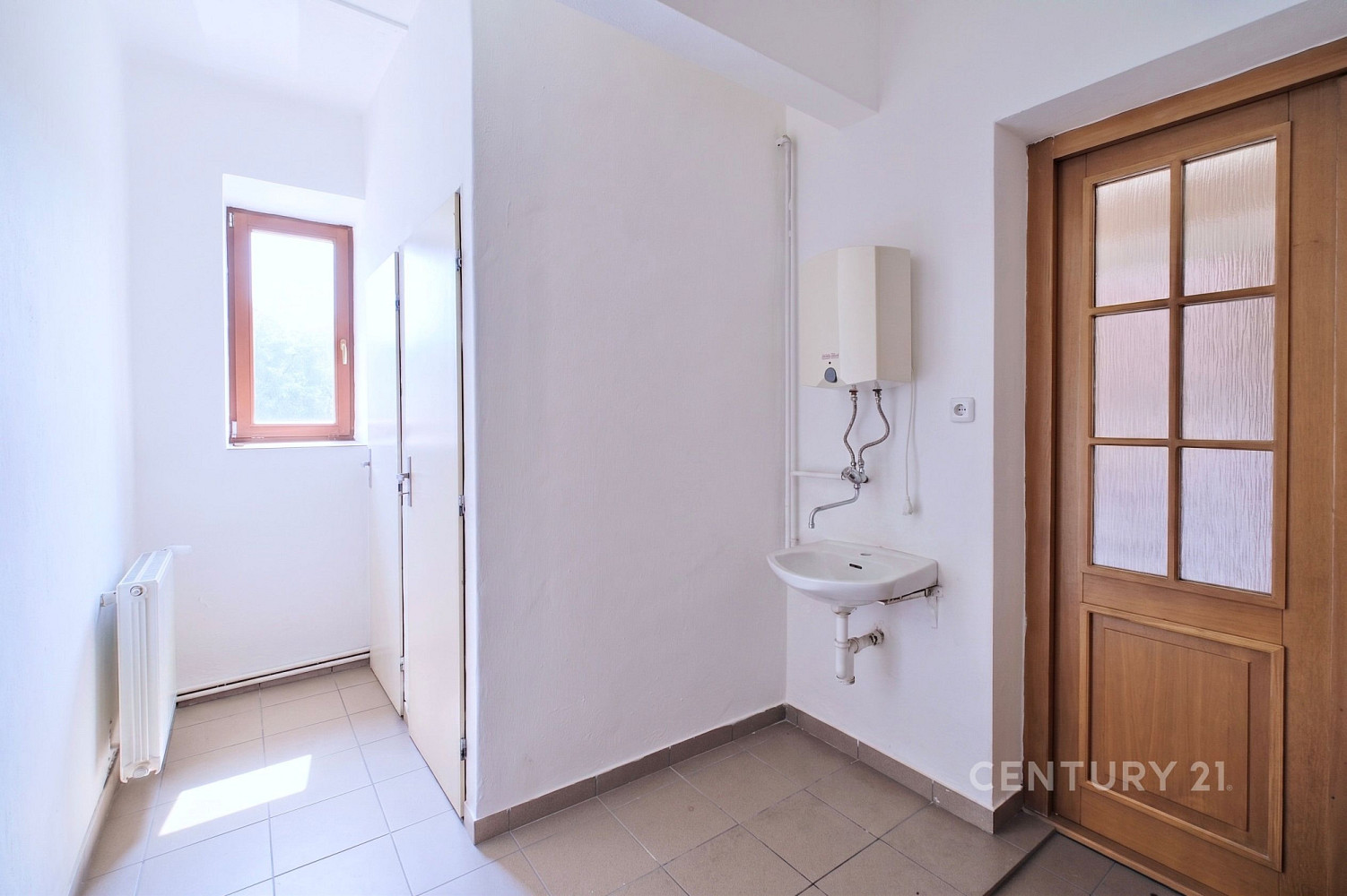Pronájem obchodních prostor 80 m² – fotografie 5