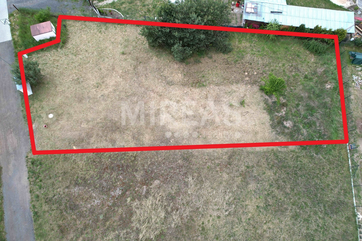 Prodej stavebního pozemku 932 m² – fotografie 4