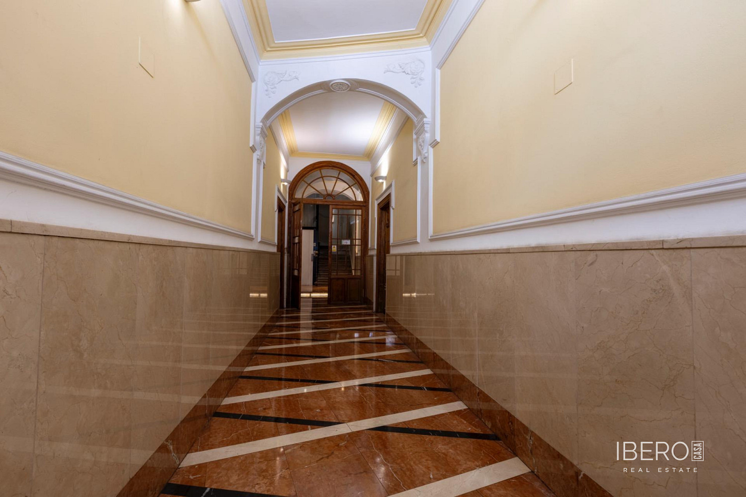 Prodej bytu 2+kk 85 m² — photo 3