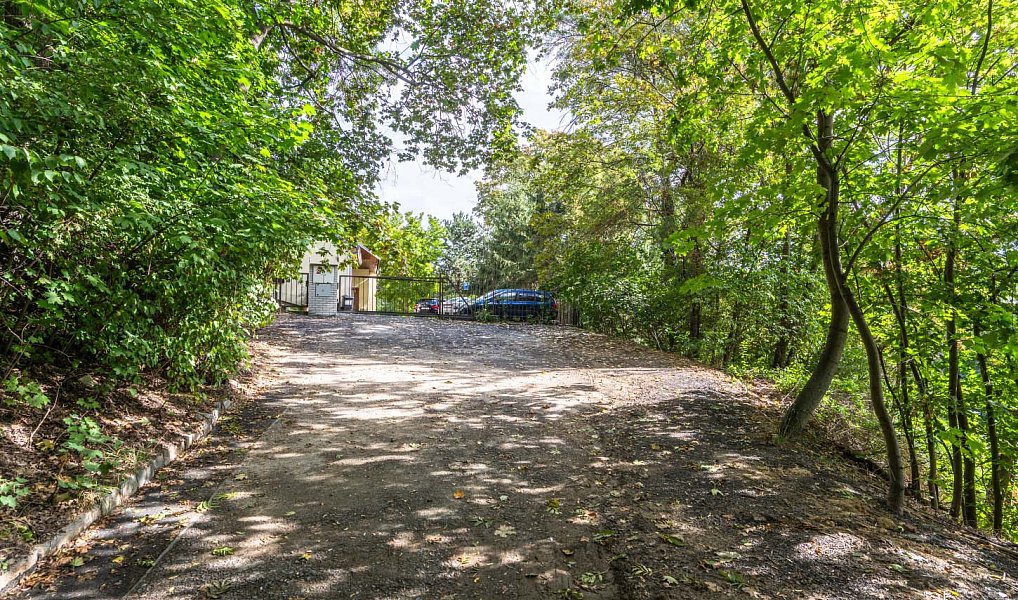 Prodej stavebního pozemku 1 168 m², Praha – náhled fotky 10