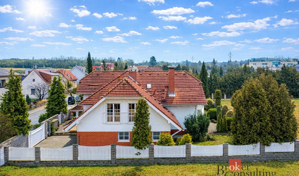 Prodej bytu 4+kk 172 m², Praha – náhled fotky 26