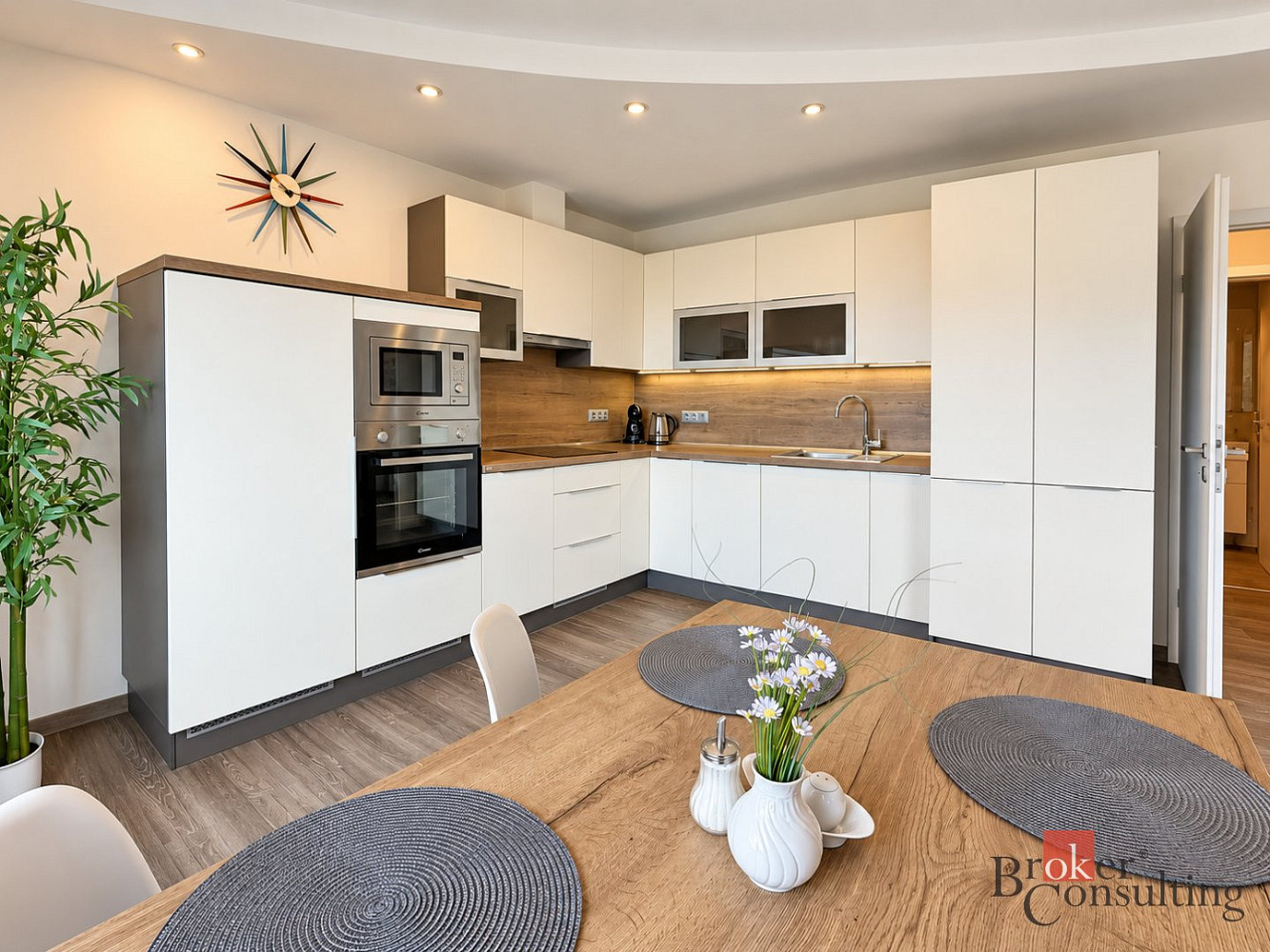 Pronájem bytu 3+kk 67 m² – fotografie 5