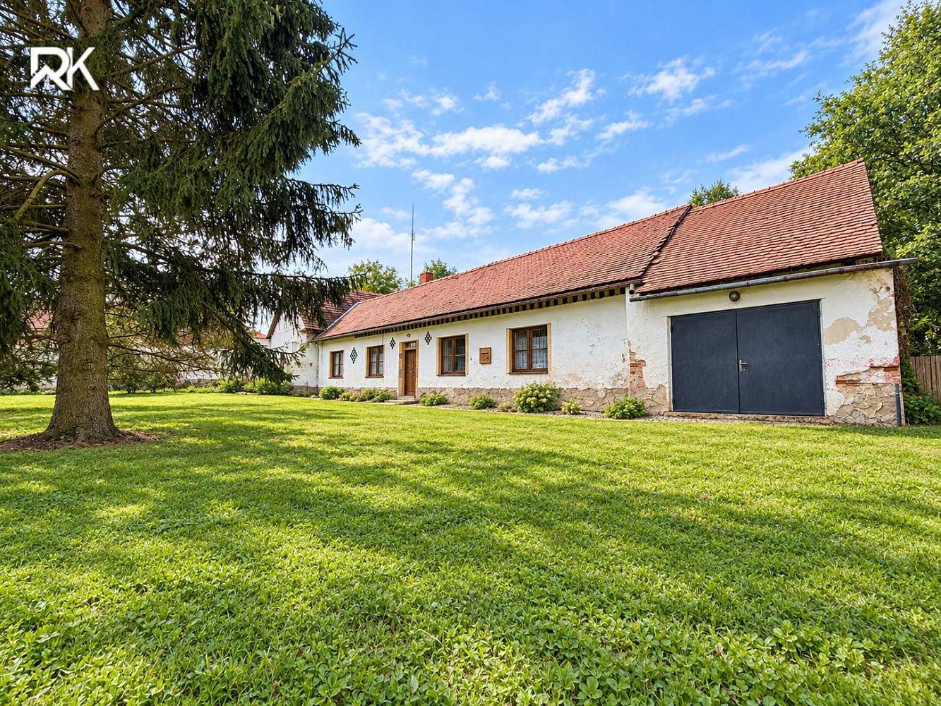 Prodej domu 650 m² s pozemkem 1 881 m²