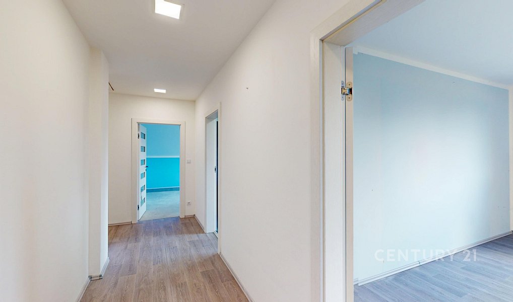 Prodej domu 319 m² s pozemkem 1 499 m², Ivaň – náhled fotky 25
