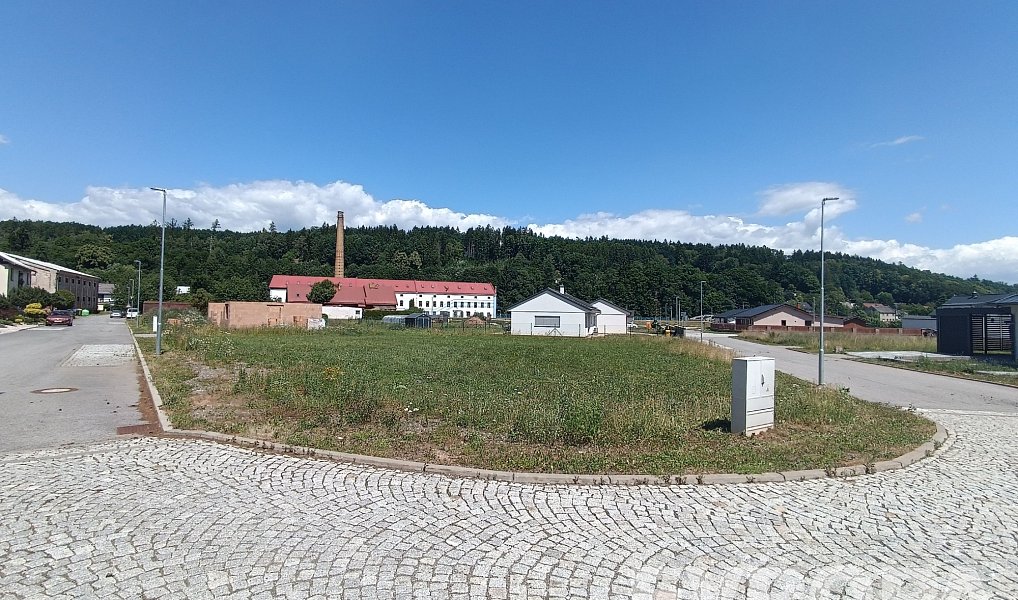Prodej stavebního pozemku 1 131 m², Hostinné – náhled fotky 6