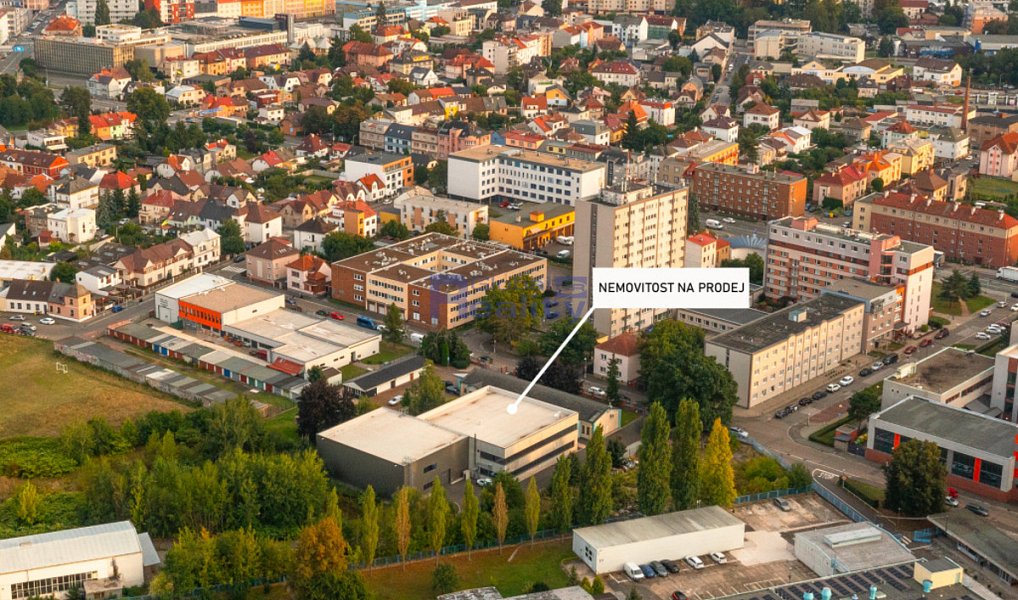 Prodej výrobních prostor 2 133 m², Hradec Králové – náhled fotky 7