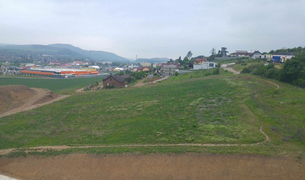Prodej stavebního pozemku 8 607 m², Beroun – náhled fotky 9