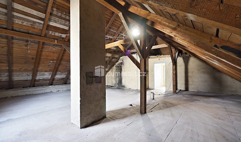 Prodej domu 140 m² s pozemkem 1 249 m², Hořátev – náhled fotky 29