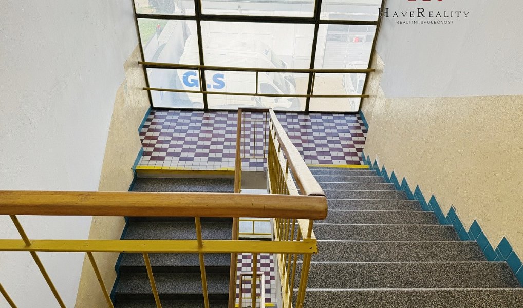Pronájem kanceláře 37 m², Benešov – náhled fotky 2