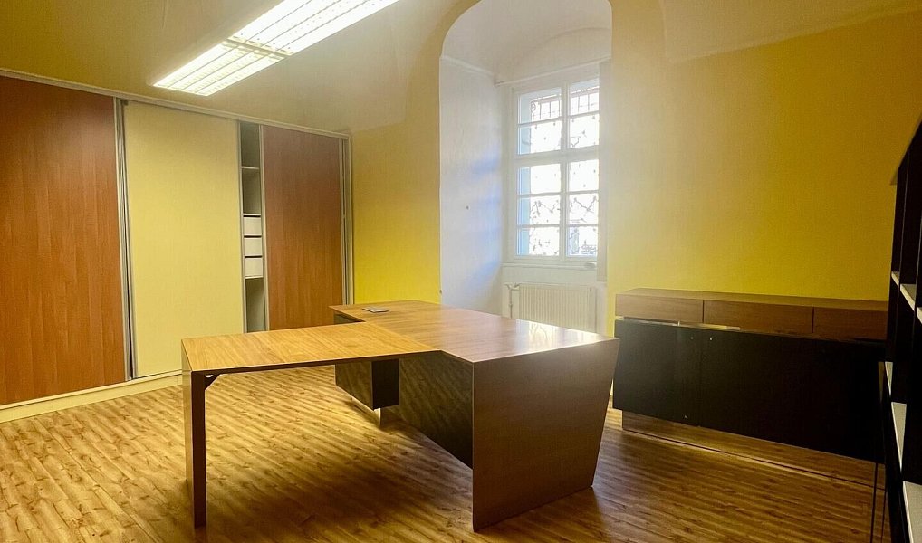 Pronájem kanceláře 25 m², Znojmo – náhled fotky 2