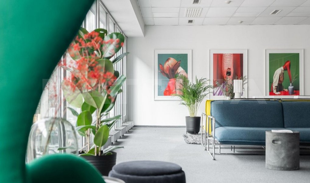Pronájem kanceláře 728 m², Praha – náhled fotky 4