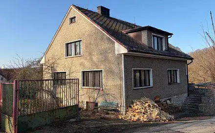 Dražba domu 85 m² s pozemkem 760 m², Český Šternberk