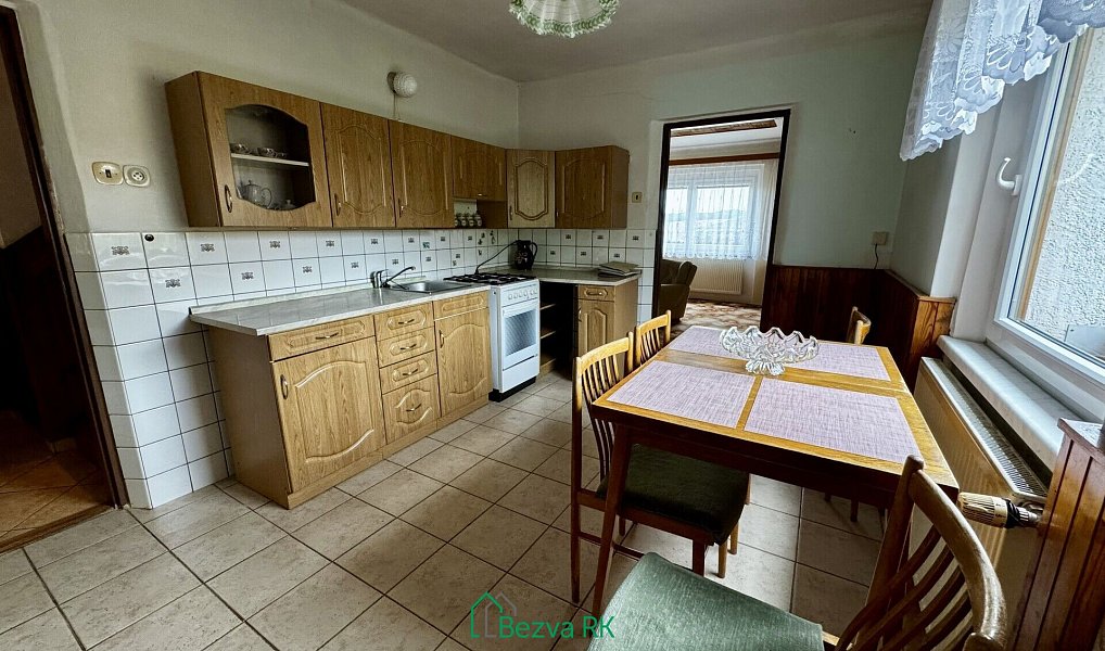 Prodej domu 275 m² s pozemkem 789 m², Zbiroh – náhled fotky 3