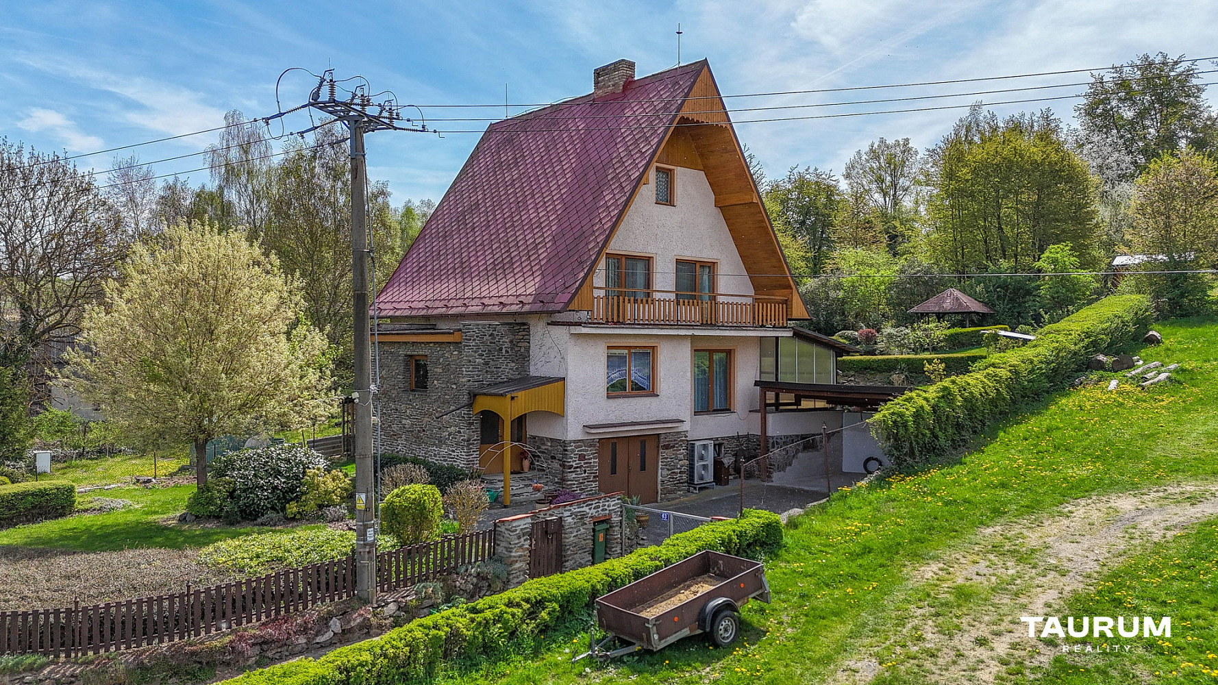Prodej domu 342 m² s pozemkem 1 300 m²