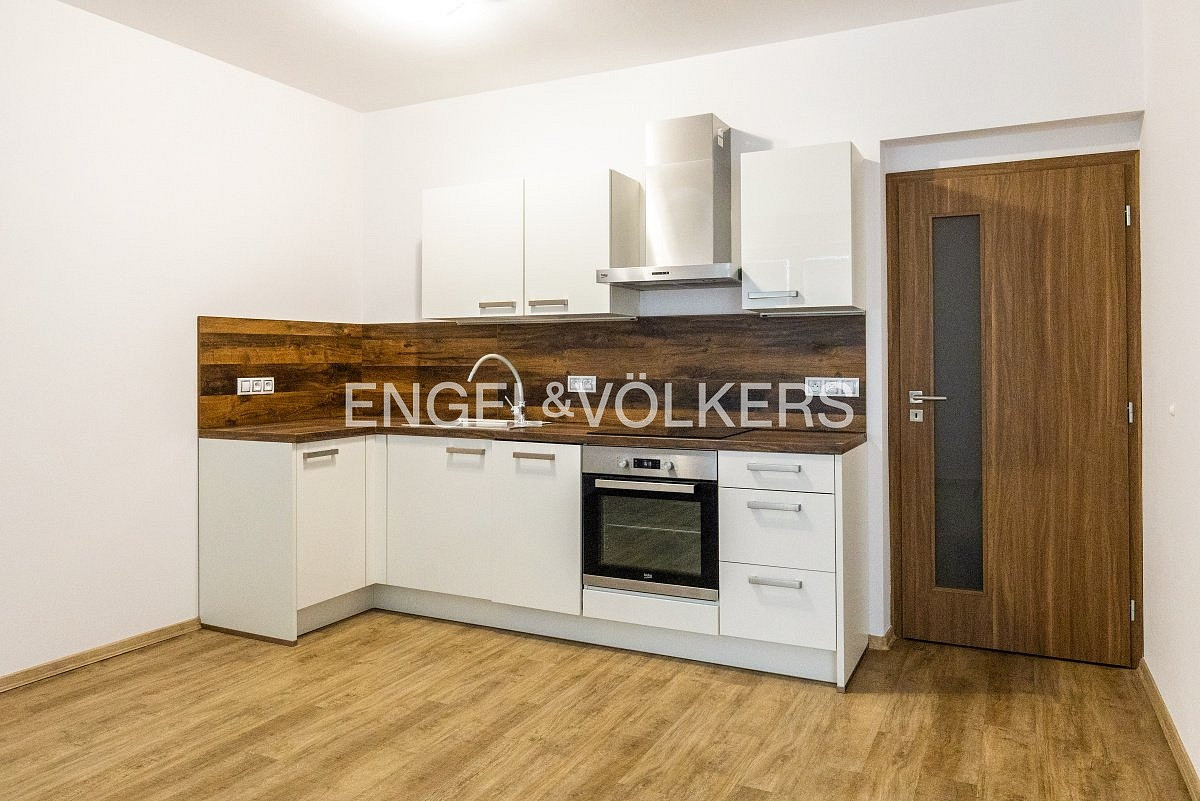 Pronájem bytu 3+kk 75 m² – fotografie 2