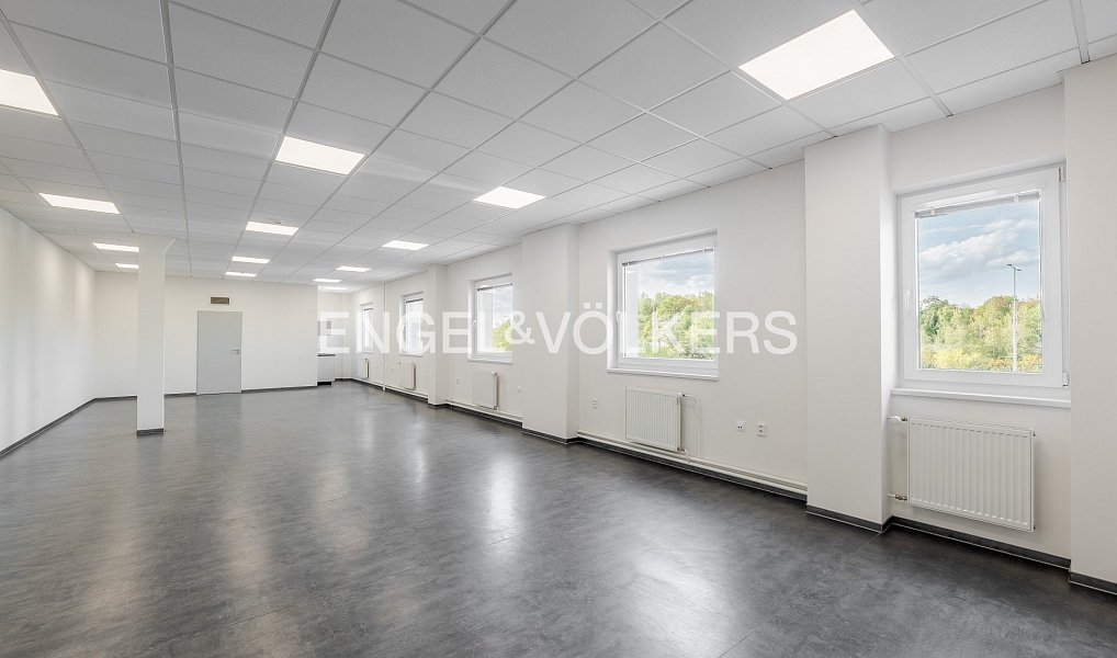 Pronájem kanceláře 89 m², Praha – náhled fotky 4
