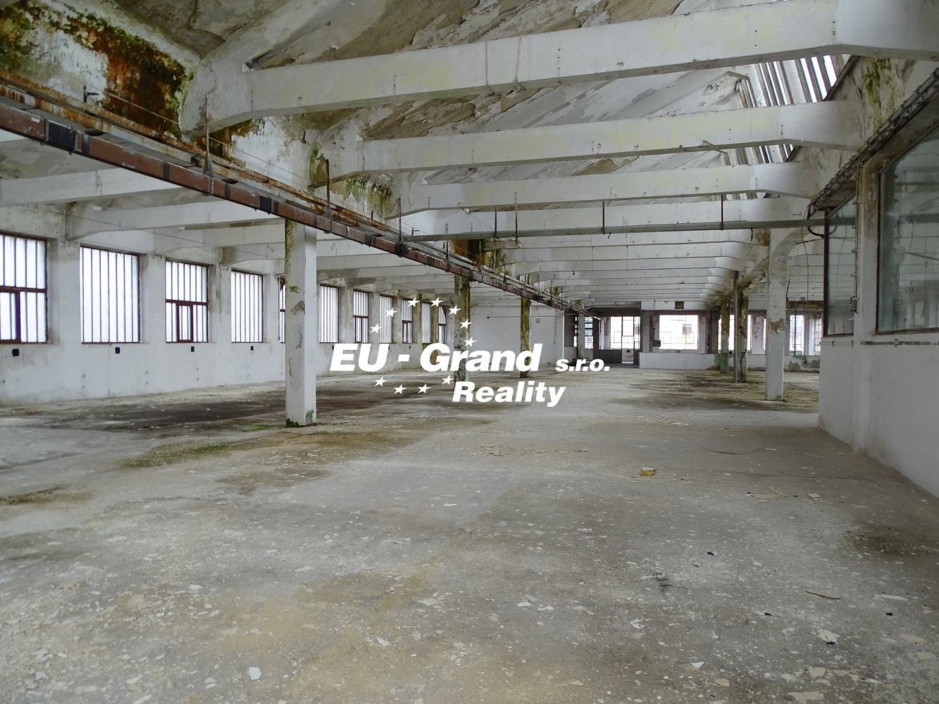 Pronájem skladovacích prostor 3 900 m² – fotografie 5
