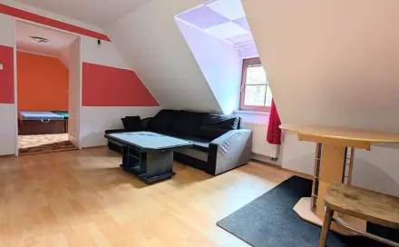 Pronájem bytu 2+1 40 m², Beroun - Beroun-Jarov