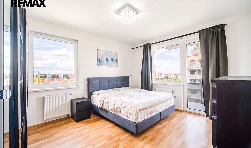 Prodej bytu 4+kk 93 m², Praha – náhled fotky 6