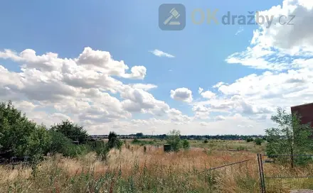 Dražba komerčního pozemku 41 969 m², K Závlaze, Znojmo