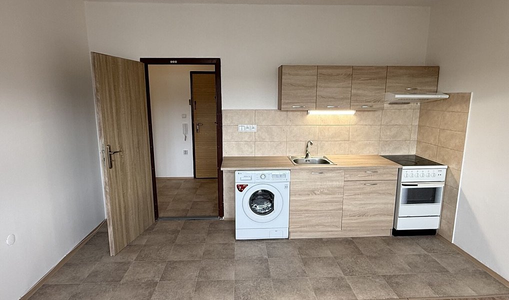 Pronájem bytu 2+kk 42 m², Ústí nad Labem – náhled fotky 3