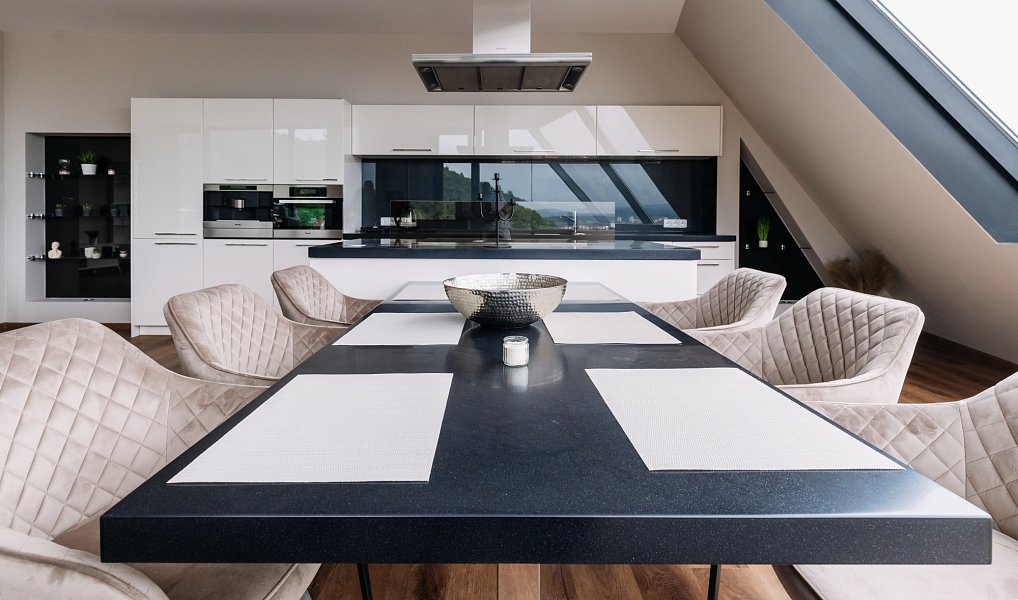 Prodej bytu 4+kk 155 m², Karlovy Vary – náhled fotky 4